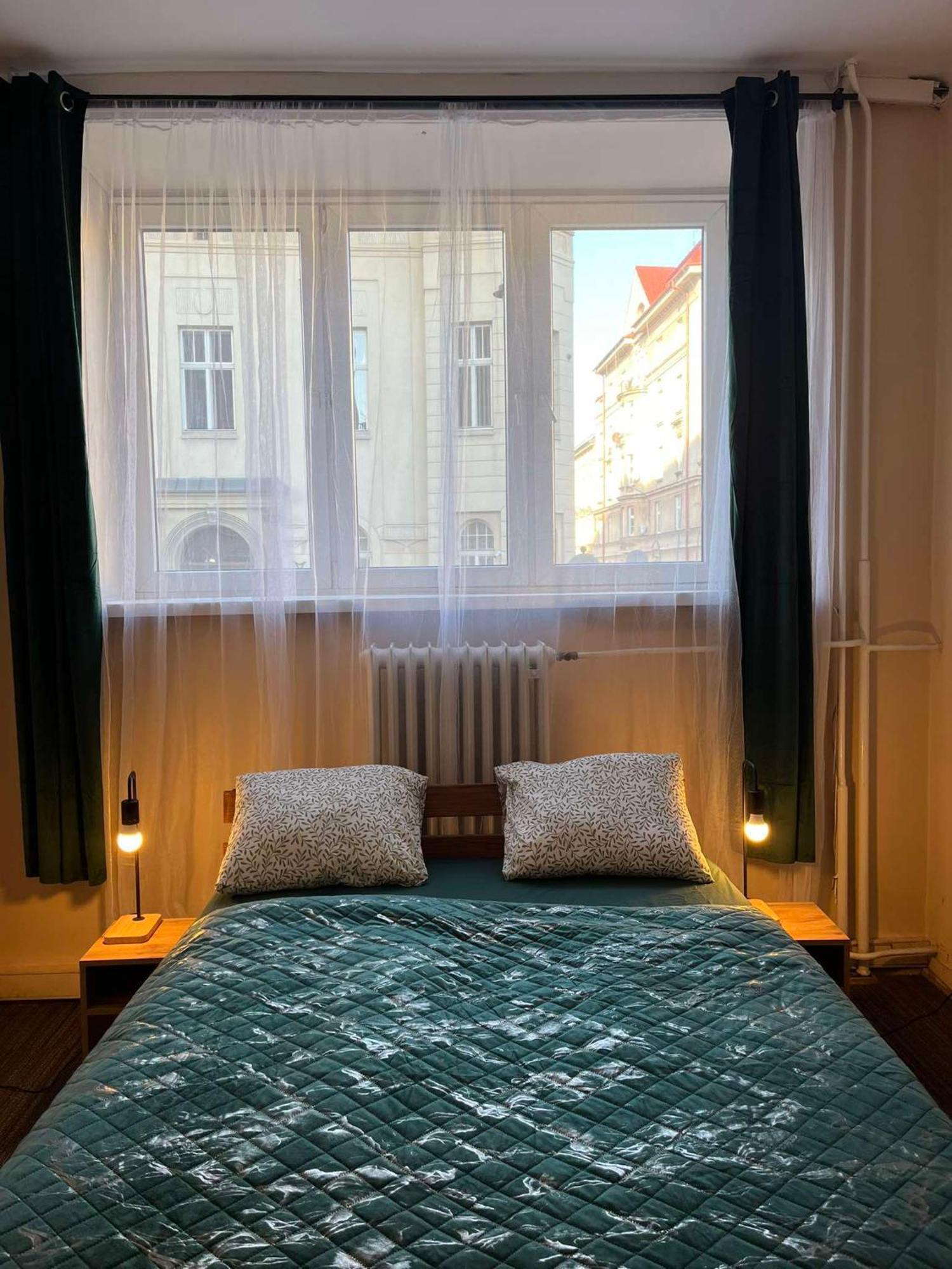 Tom Hostel Kraków Exteriör bild